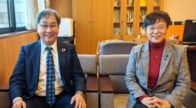 萩原なつ子と早瀬 昇氏の写真