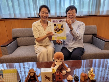 リボアル堀井なみのさんと萩原なつ子の記念写真