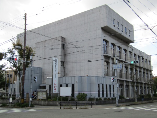 尼崎市女性センターの外観