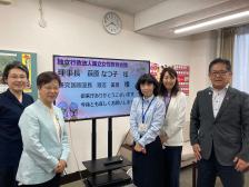 萩原なつ子が埼玉県庁を訪問した際の様子