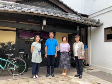 一般社団法人豊岡アートアクション理事長　中貝宗治氏との集合写真