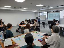 都留文科大学、大月短期大学の学生とのワークショップの様子