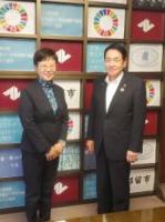 山梨県都留市長　堀内富久氏の写真