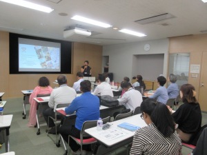Lecture at the Center for Gender Equality Yokohama 