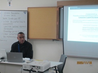 アクション・プランを発表する参加者