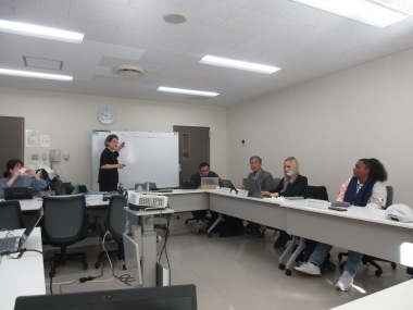 討議：講義や訪問からの学びを整理